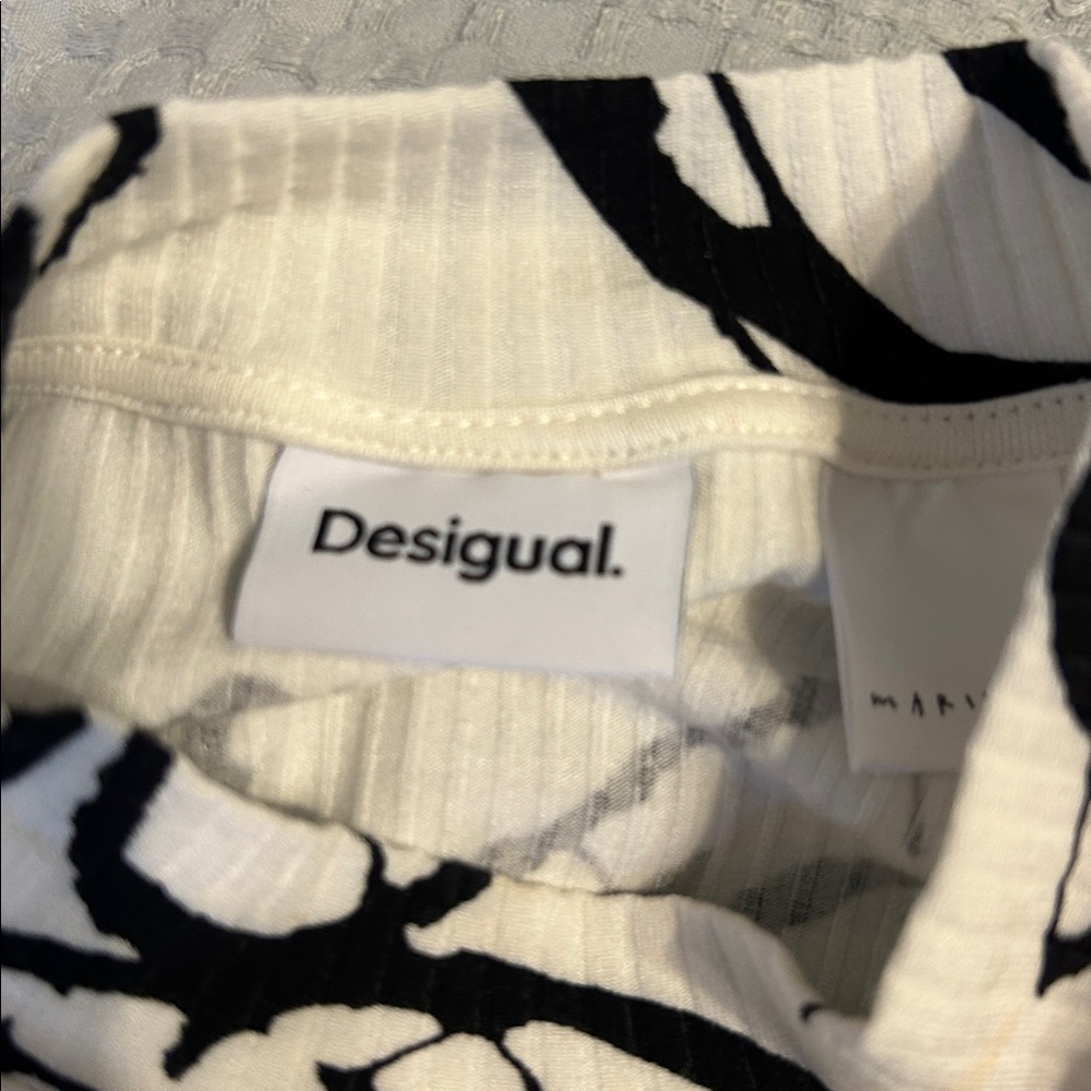 NWOT Desigual Face Art dress - Picture 7 of 7